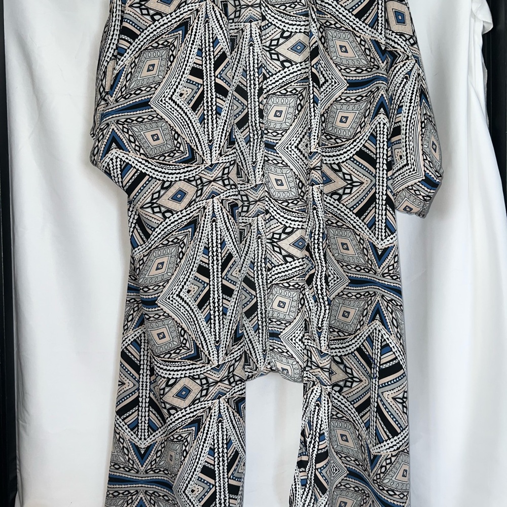 Patterned Women's Jacket - Picture 5 of 6